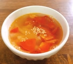 トマトと玉ねぎの中華スープ